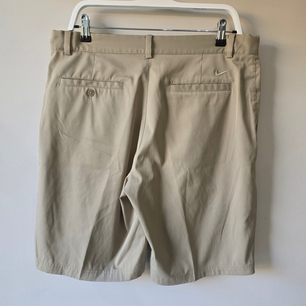 Nike Golf Mens Tan Khaki Dri-FIT Standard Fit Shorts Size 34 Stretch Performance - Picture 2 of 7